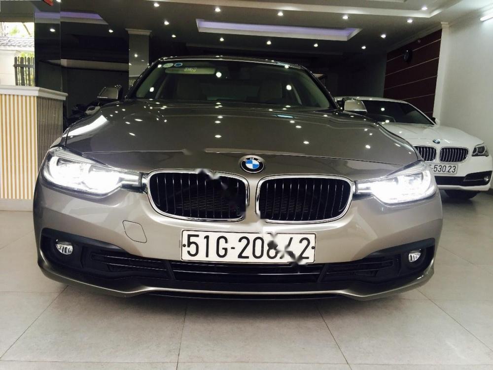 BMW 3 Series 320i 2015 - Cần bán xe BMW 3 Series 320i 2015, màu nâu, xe nhập như mới