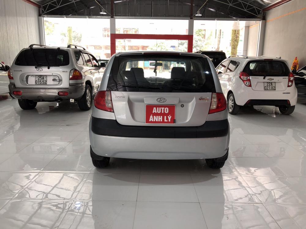 Hyundai Getz 1.1MT 2010 - Cần bán xe Hyundai Getz 1.1MT đời 2010, màu bạc, xe nhập, giá tốt