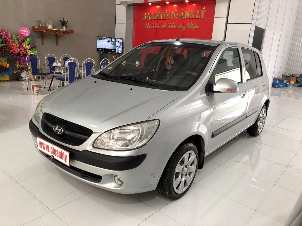 Hyundai Getz 1.1MT 2010 - Cần bán xe Hyundai Getz 1.1MT đời 2010, màu bạc, xe nhập, giá tốt