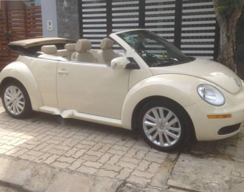 Volkswagen New Beetle 2.5 AT 2008 - Bán Volkswagen New Beetle 2.5 AT đời 2008, màu kem (be), xe nhập