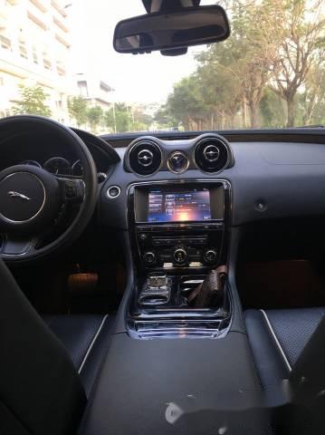 Jaguar XJL 2011 - Bán Jaguar XJL sản xuất năm 2011, màu trắng, nhập khẩu xe gia đình