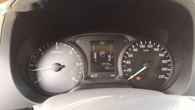 Nissan Navara Np 300 2018 - Bán xe Nissan Navara Np 300 đời 2018, màu trắng chính chủ