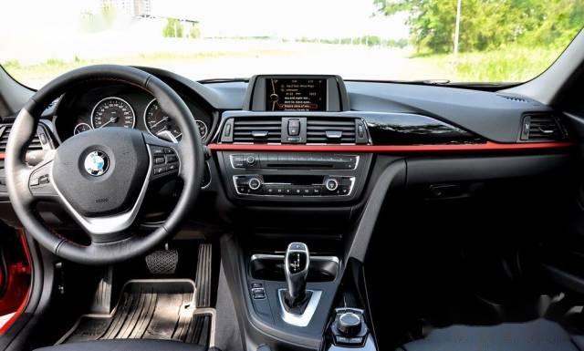 BMW 3 Series 320i 2012 - Bán xe BMW 3 Series 320i sản xuất 2012, màu nâu