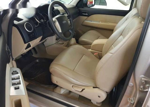 Ford Everest 2009 - Bán Ford Everest sản xuất 2009, màu hồng phấn