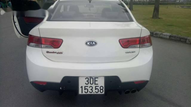 Kia Koup 2007 - Bán Kia Koup đời 2007, màu trắng, nhập khẩu