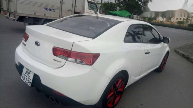 Kia Koup 2007 - Bán Kia Koup đời 2007, màu trắng, nhập khẩu