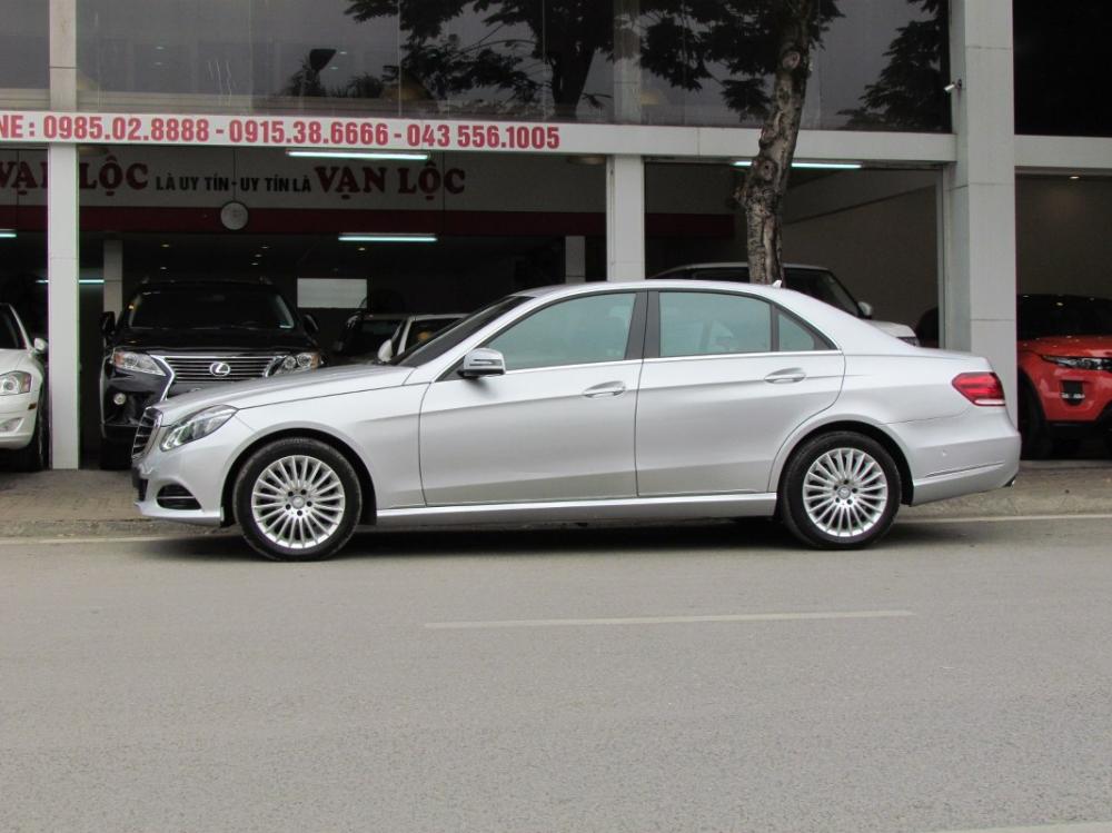 Mercedes-Benz E200 2015 - Cần bán gấp Mercedes sản xuất 2015, số tự động