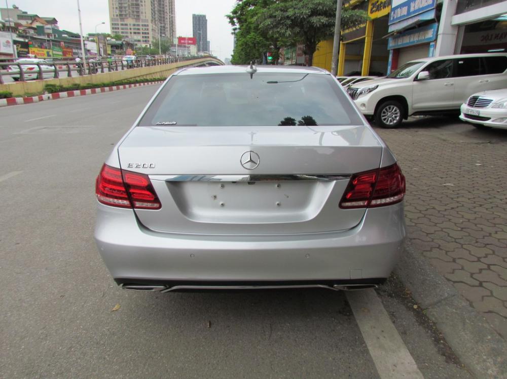 Mercedes-Benz E200 2015 - Cần bán gấp Mercedes sản xuất 2015, số tự động