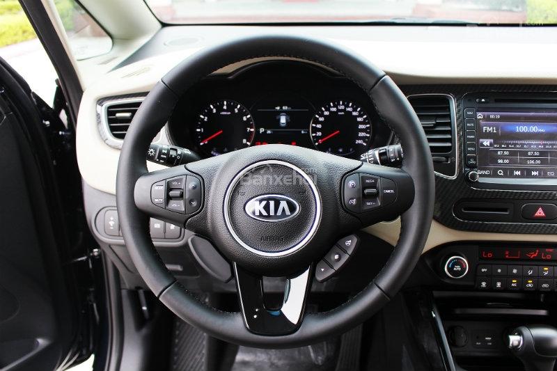 Kia Rondo 2.0 GAT 2018 - Bán Kia Rondo GAT đời 2018, màu trắng, giá chỉ 669 triệu tại Vĩnh Phúc, Phú Thọ