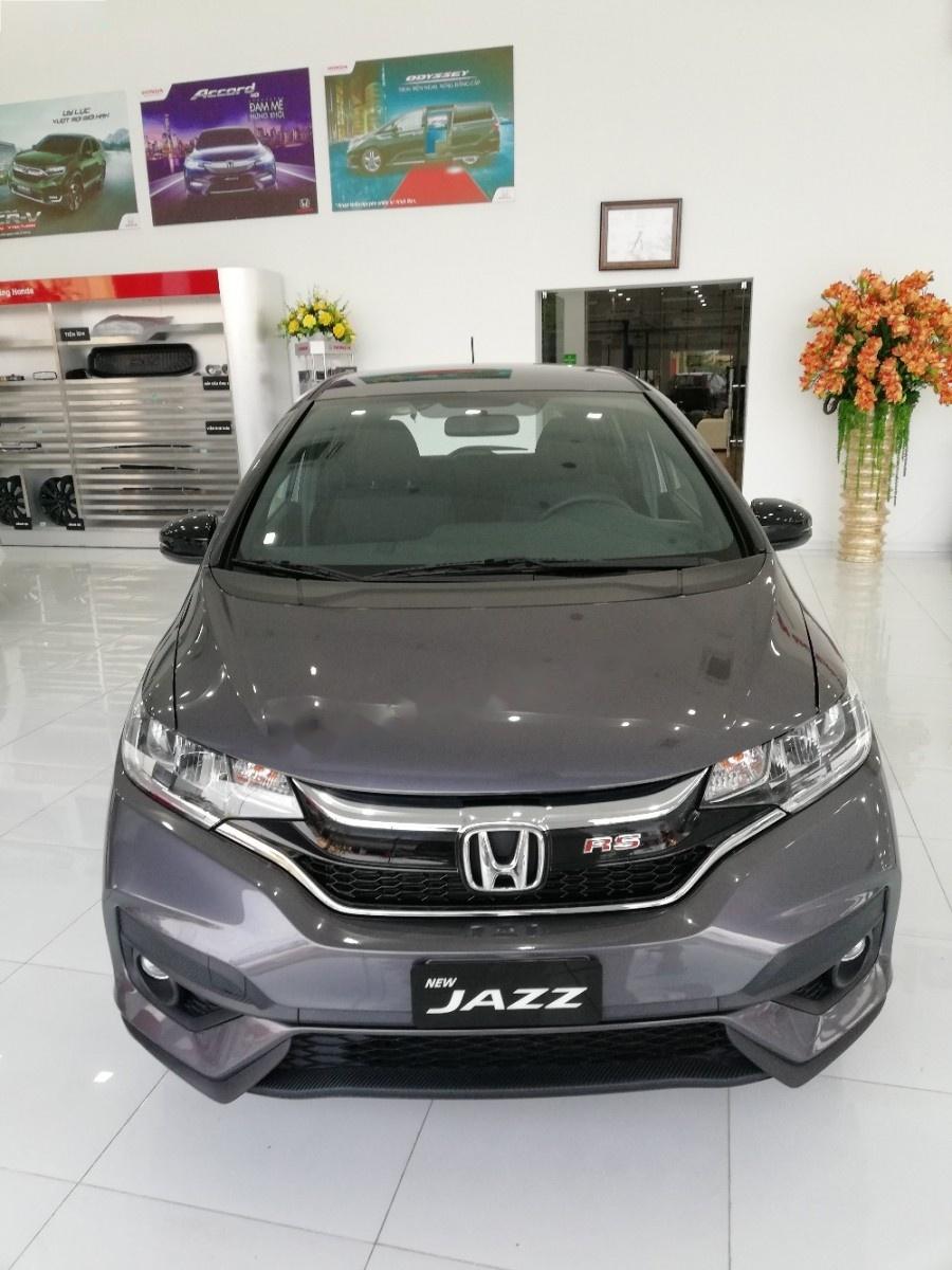 Honda Jazz 2018 - Cần bán xe Honda Jazz sản xuất năm 2018, màu xám, xe nhập