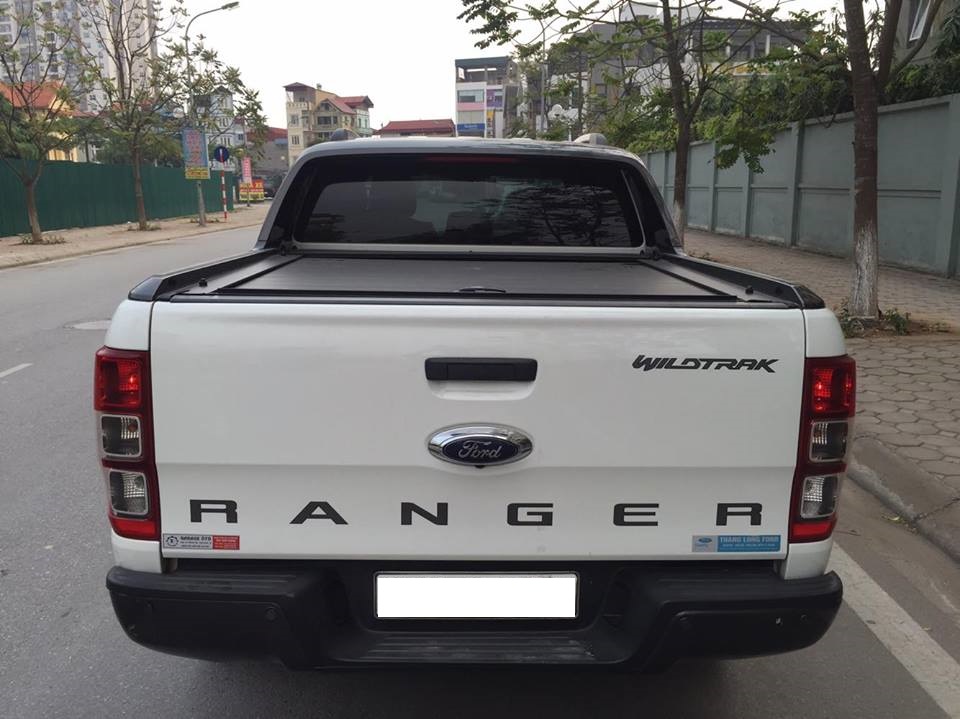 Ford Ranger Wildtrak 2016 - Bán Ford Ranger Wildtrak 3.2 AT sx 8/2016, màu trắng, nhập khẩu xe cực đẹp