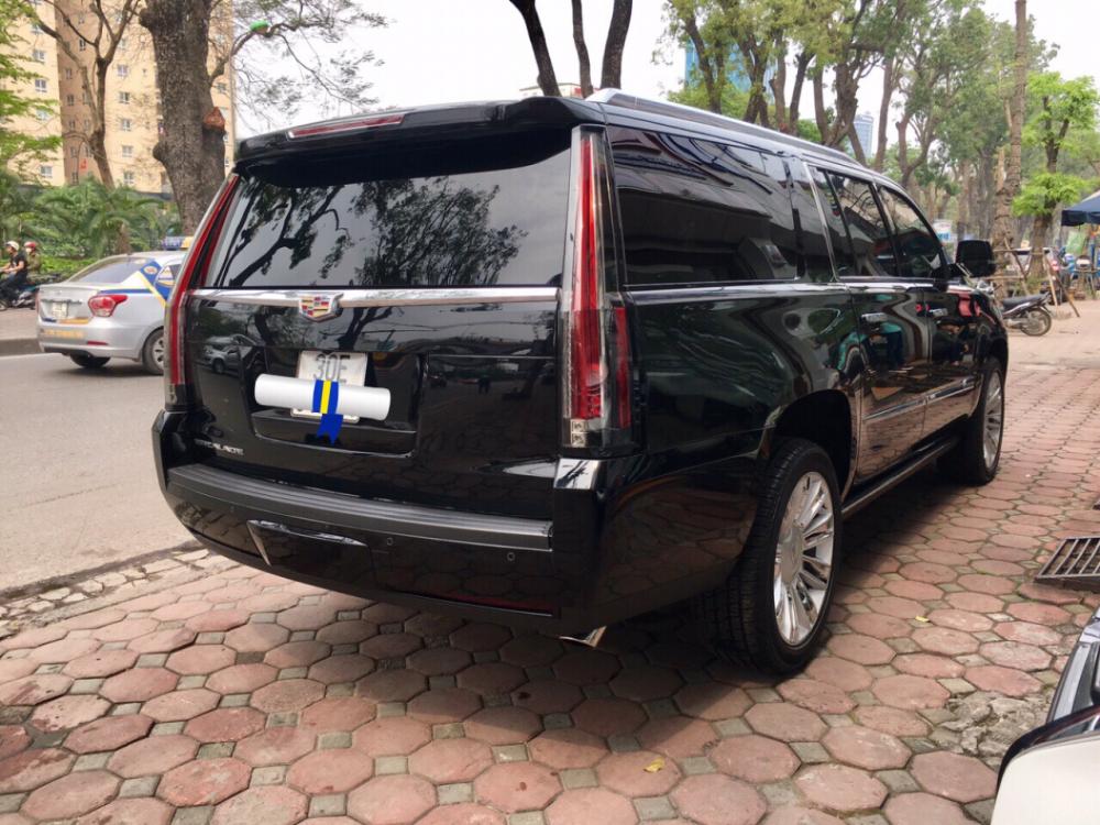 Cadillac Escalade Platinum 2016 - Cần bán Cadillac Escalade Platinum, màu đen, nhập khẩu nguyên chiếc, đã qua sử dụng giá tốt