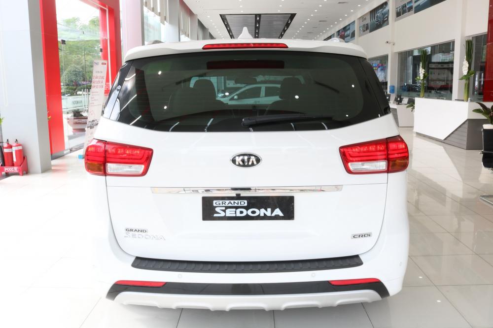 Kia Sedona Gat  2018 - Bán ô tô Kia Sedona Gat đời 2018, màu trắng