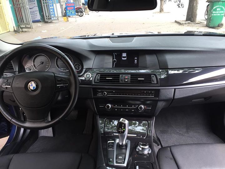 BMW 5 Series 520i 2013 - Bán BMW 520i 2013 xanh Cavansite cực chất