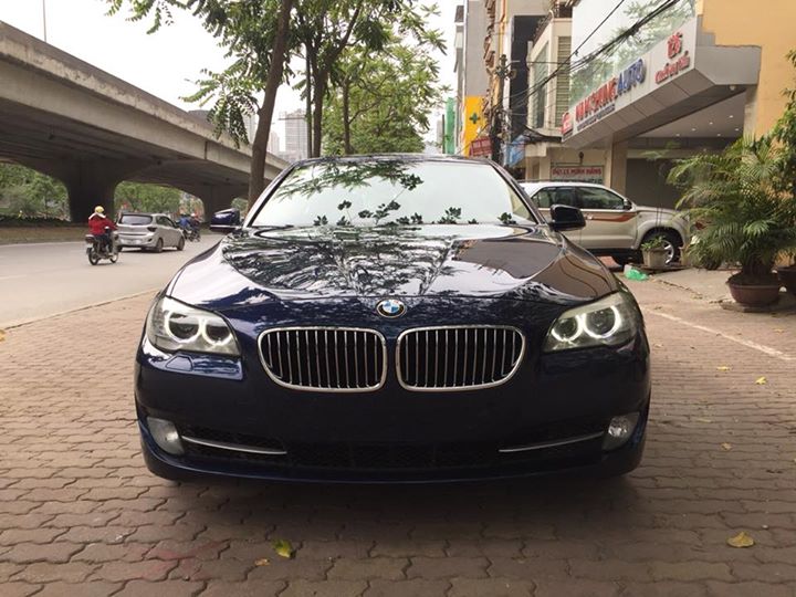 BMW 5 Series 520i 2013 - Bán BMW 520i 2013 xanh Cavansite cực chất