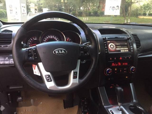 Kia Sorento Limited 2010 - Cần bán gấp Kia Sorento Limited sản xuất 2010, màu trắng