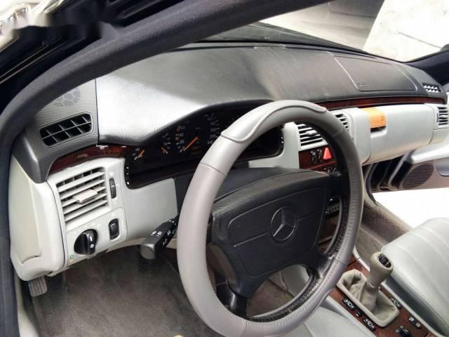 Mercedes-Benz E class E230 1997 - Bán Mercedes E230 năm sản xuất 1997, màu đen  