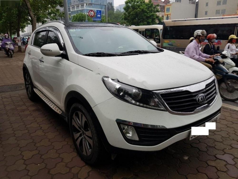 Kia Sportage 2.0AT 2013 - Cần bán gấp Kia Sportage 2.0AT 2013, màu trắng, nhập khẩu nguyên chiếc