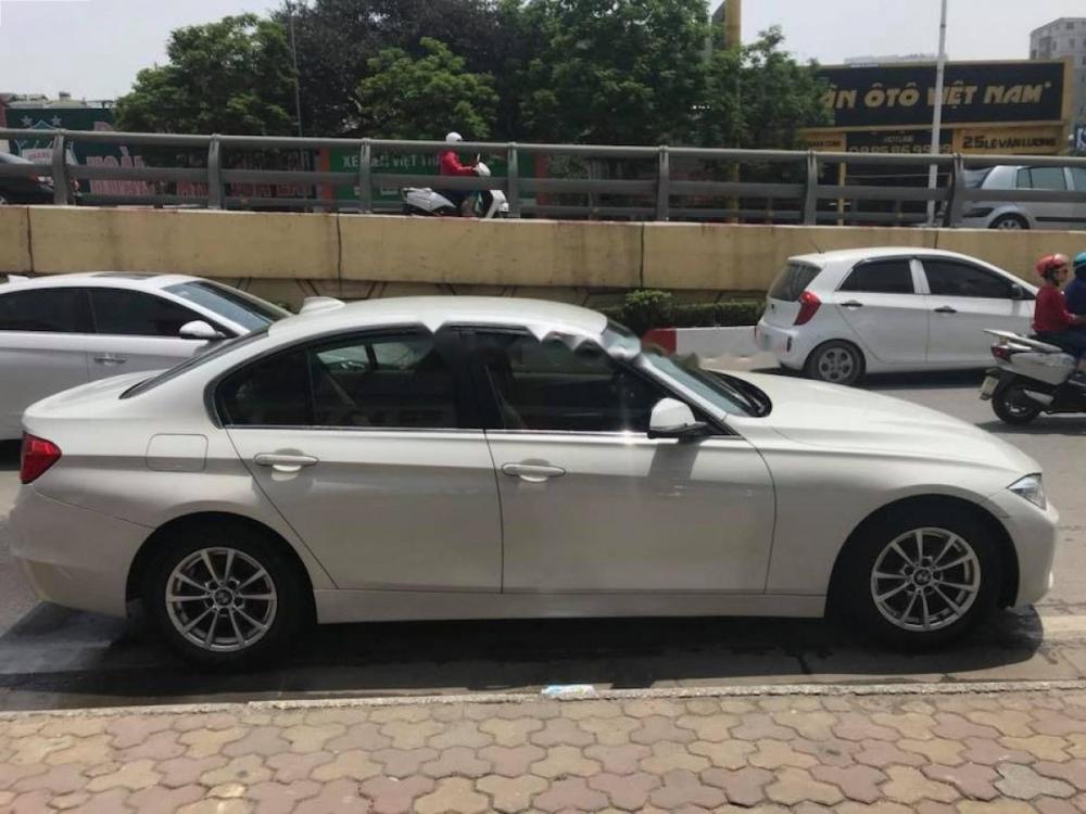 BMW 3 Series 320i 2012 - Bán BMW 3 Series 320i đời 2012, màu trắng, xe nhập  