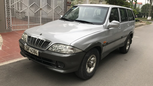 Ssangyong Musso   2.3 MT  2003 - Cần bán lại xe Ssangyong Musso 2.3 MT sản xuất 2003, màu bạc, 150tr