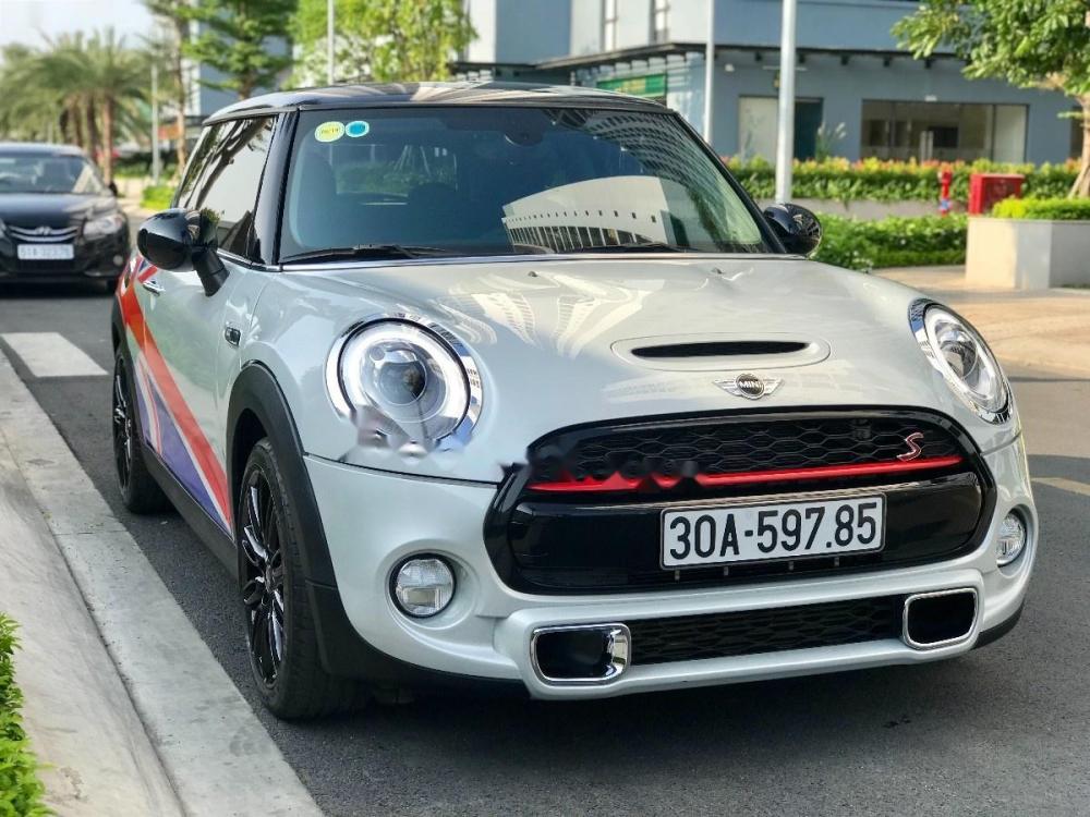 Mini Cooper 2015 - Bán Mini Cooper năm 2015, màu trắng, xe nhập