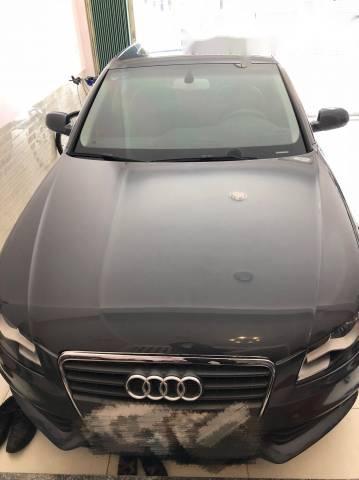 Audi A4   2.0T 2010 - Cần bán lại xe Audi A4 2.0T sản xuất 2010, màu đen, xe nhập 