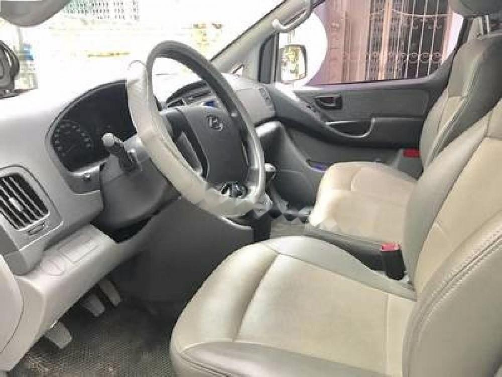 Hyundai Grand Starex 2016 - Bán Hyundai Grand Starex năm 2016, màu trắng, xe nhập  