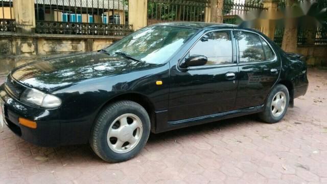 Nissan Bluebird 1993 - Cần bán xe Nissan Bluebird năm 1993, màu đen, xe nhập chính chủ