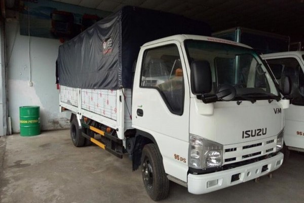 Isuzu 2017 - Giá xe tải Isuzu 3T49 QHR 650, màu trắng, nhập khẩu