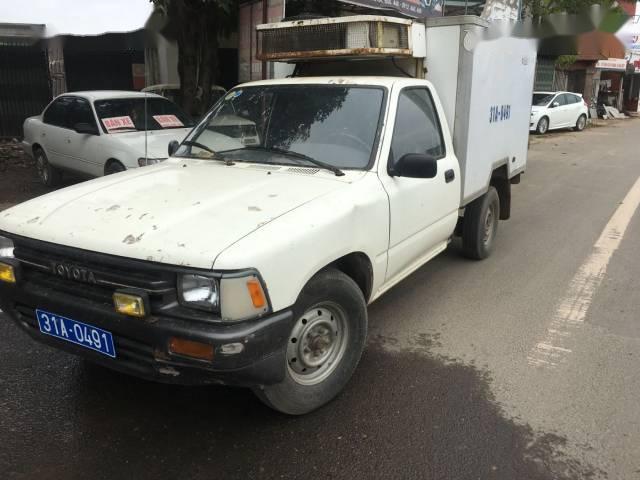 Toyota Hilux 1997 - Cần bán lại xe Toyota Hilux đời 1997, màu trắng, giá 52tr