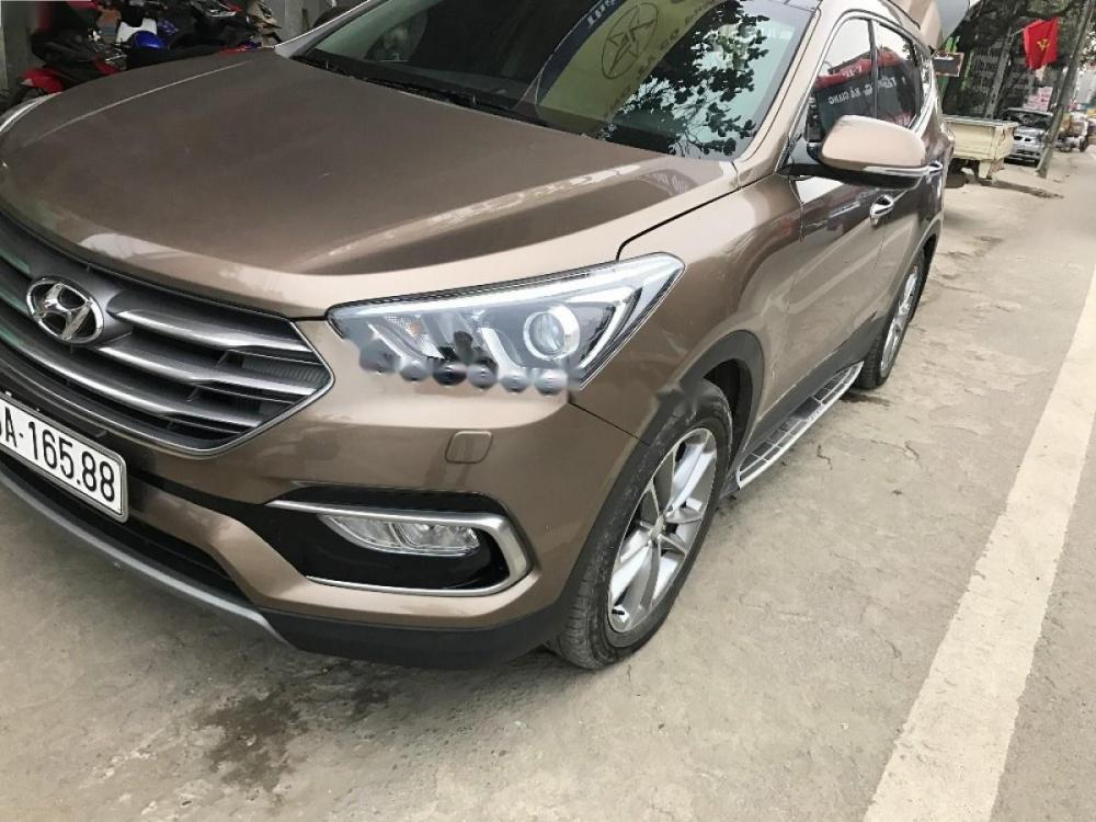 Hyundai Santa Fe 2016 - Cần bán lại xe Hyundai Santa Fe 2016 như mới