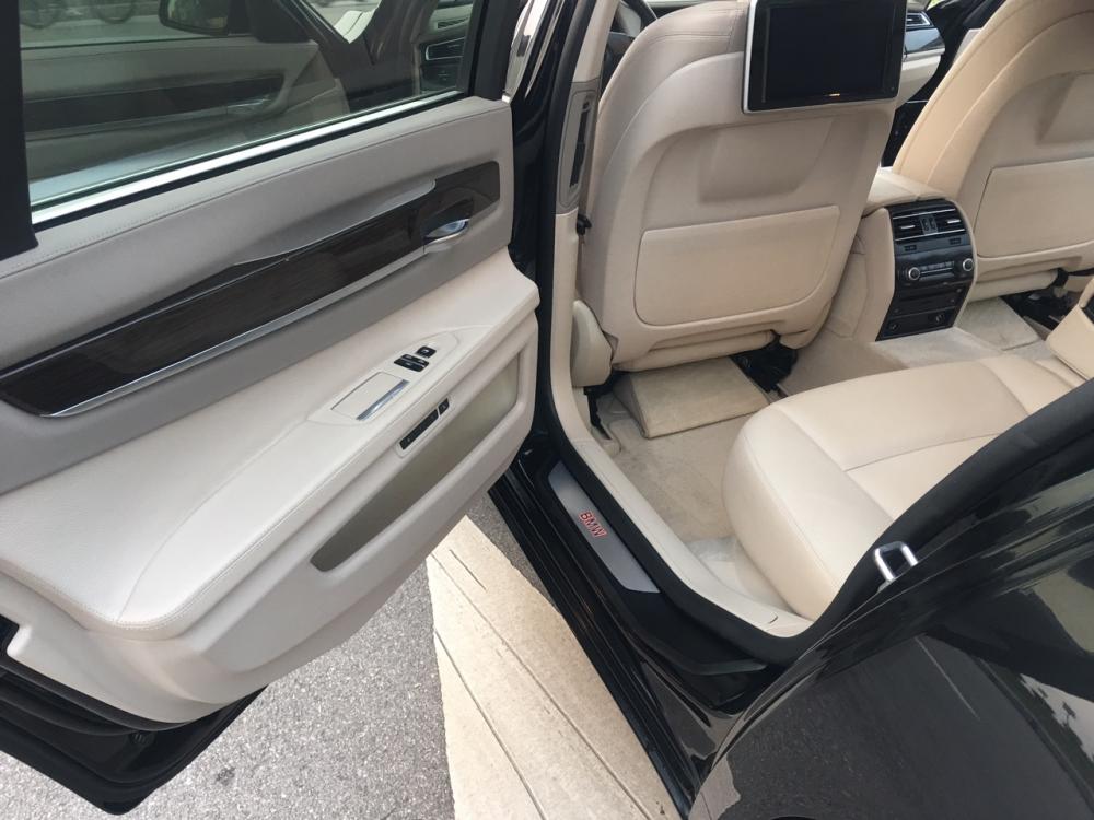 BMW 7 Series 730Li 2014 - Bán gấp BMW 730Li 2014 màu đen, xe nhập Đức, giá cạnh tranh