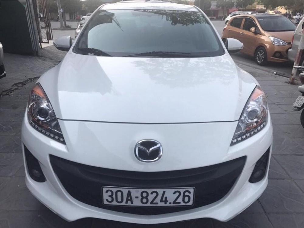 Mazda 3 1.6AT 2014 - Bán xe Mazda 3 1.6AT sản xuất năm 2014, màu trắng như mới