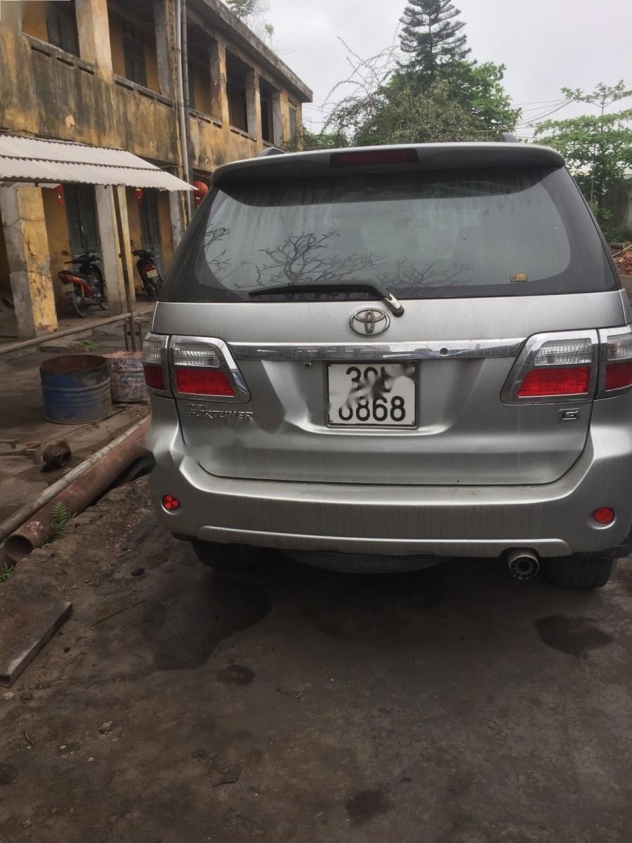 Toyota Fortuner 2009 - Bán Toyota Fortuner sản xuất 2009, màu bạc 