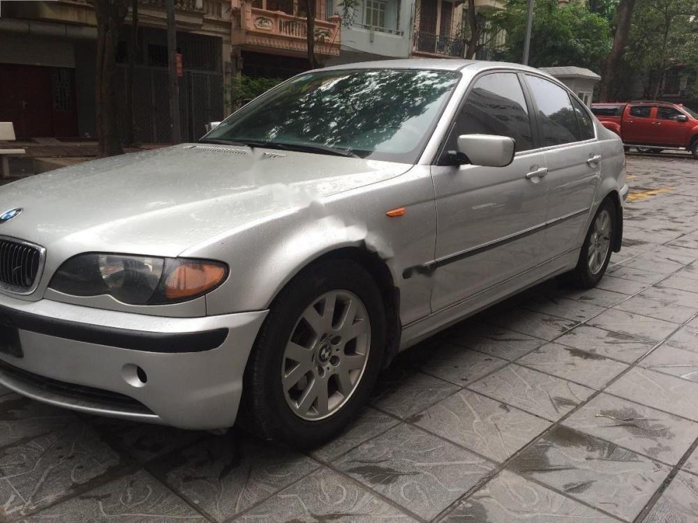 BMW 3 Series 318i 2004 - Chính chủ bán BMW 3 Series 318i đời 2004, màu bạc