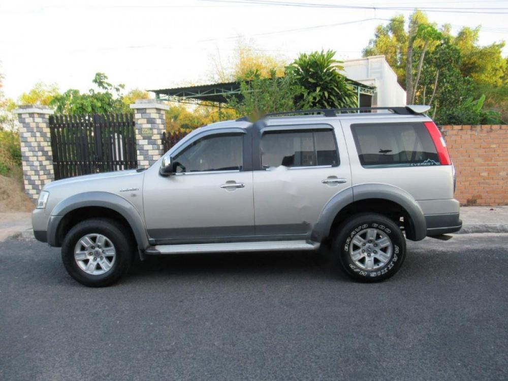 Ford Everest 2008 - Bán Ford Everest năm sản xuất 2008, 375tr