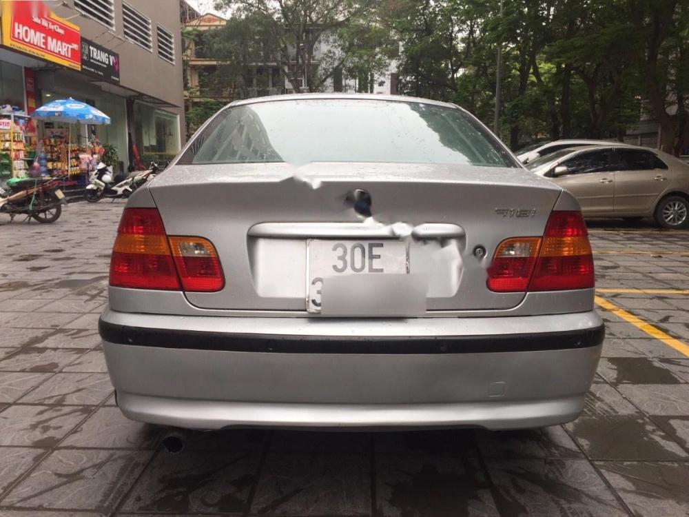 BMW 3 Series 318i 2004 - Chính chủ bán BMW 3 Series 318i đời 2004, màu bạc