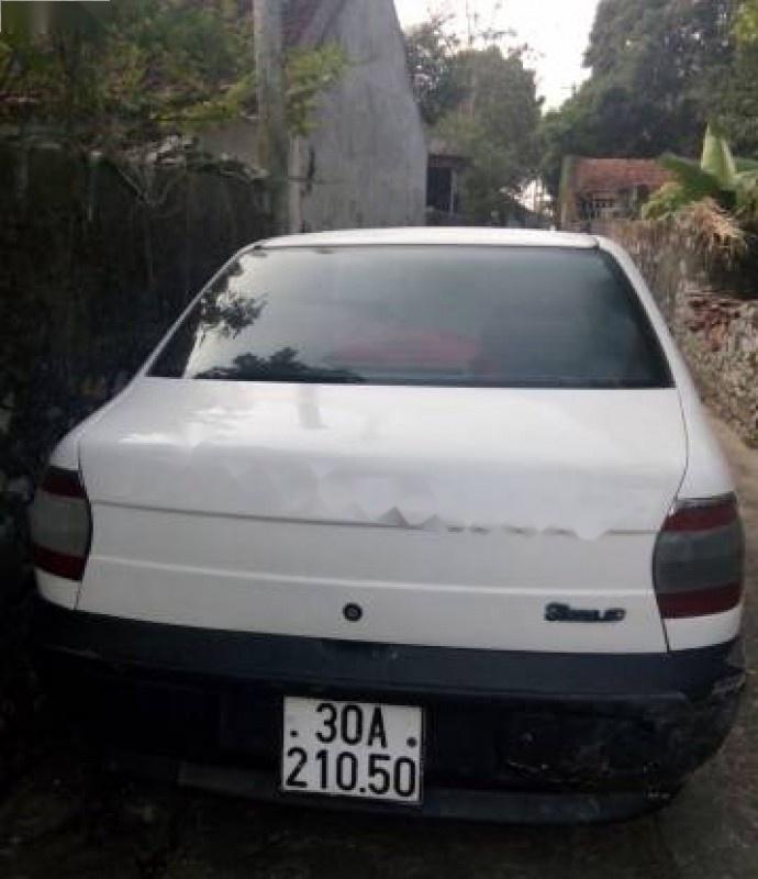 Fiat Siena 2002 - Cần bán xe Fiat Siena sản xuất năm 2002, màu trắng, giá chỉ 74 triệu