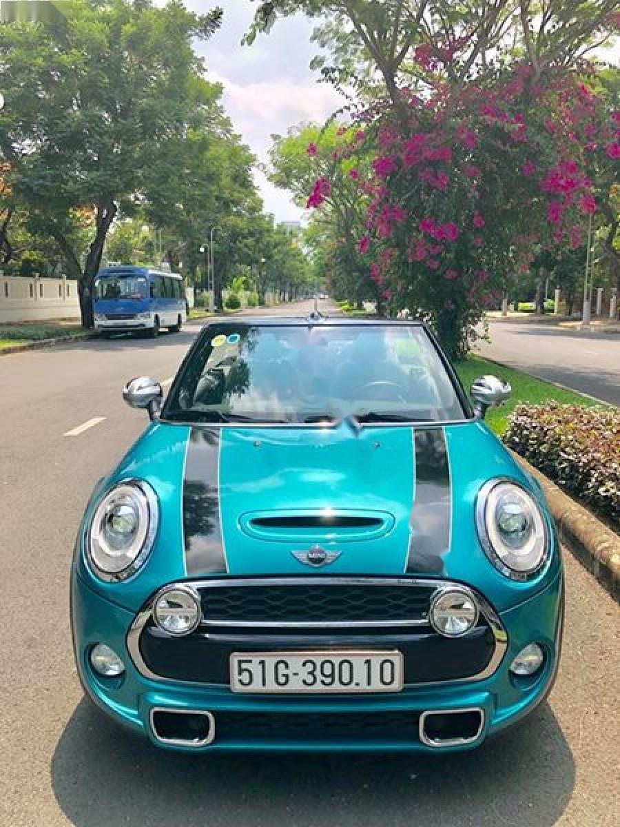 Mini Cooper S Convertible 2017 - Cần bán lại xe Mini Cooper S Convertible năm sản xuất 2017, màu xanh lam, xe nhập