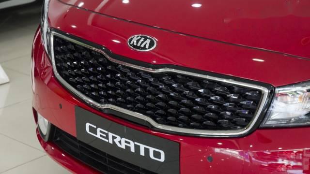 Kia Cerato    2018 - Bán xe Kia Cerato đời 2018, màu đỏ, giá tốt