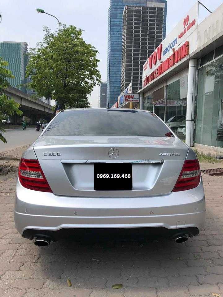 Mercedes-Benz C class C300 -AMG 2011 - Bán ô tô Mercedes C300 -AMG 2011, màu xám (ghi), giá chỉ 750 triệu