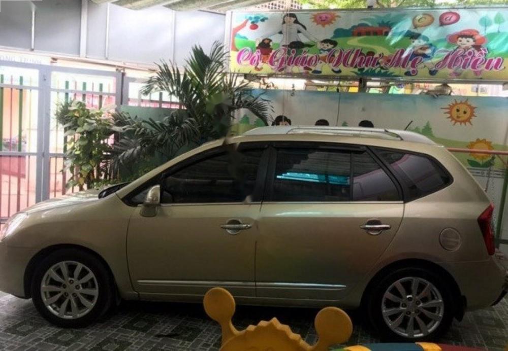 Kia Carens 2011 - Bán Kia Carens 2011, màu vàng