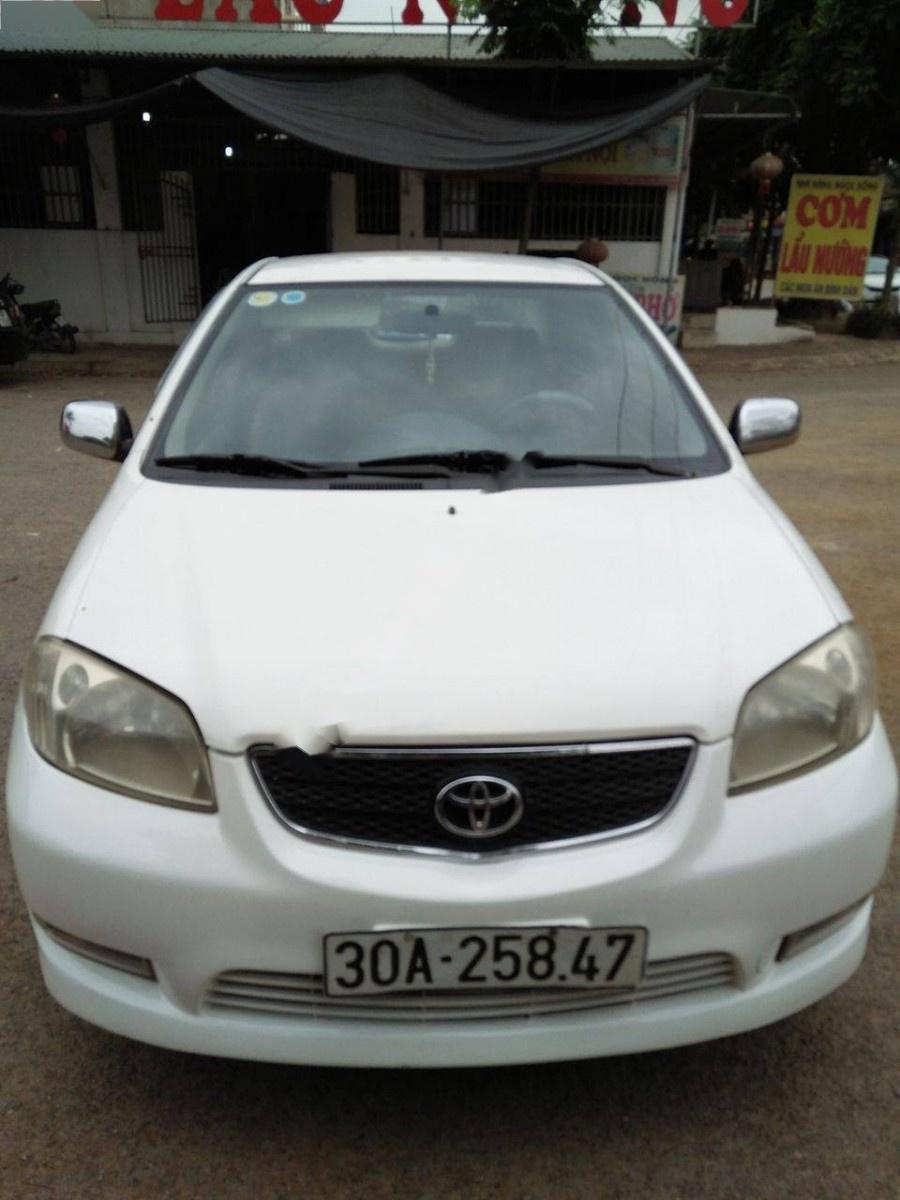 Toyota Vios 2003 - Bán Toyota Vios năm 2003, màu trắng số tự động, giá tốt