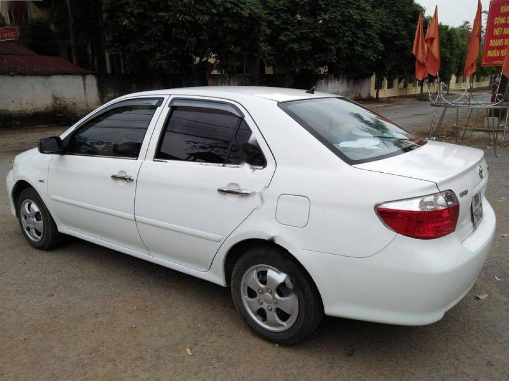 Toyota Vios 2003 - Bán Toyota Vios năm 2003, màu trắng số tự động, giá tốt