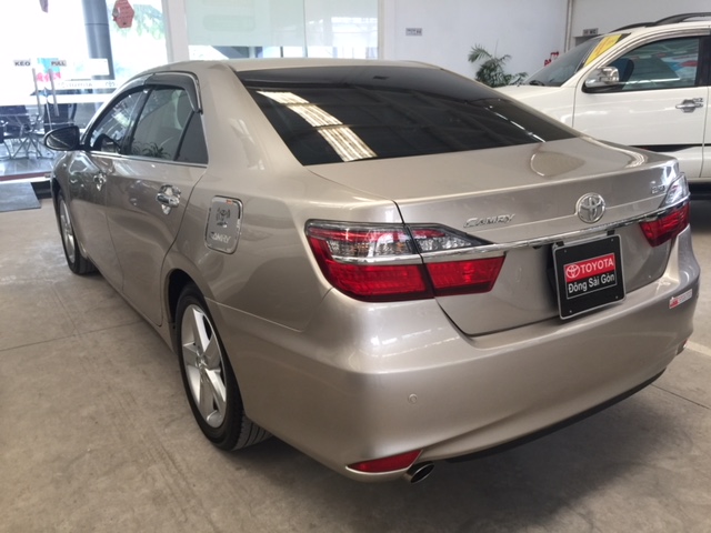 Toyota Camry 2.5Q 2015 - Bán Toyota Camry 2.5Q đời 2015, màu nâu