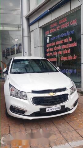 Chevrolet Cruze 2017 - Cần bán xe Chevrolet Cruze sản xuất năm 2017, màu trắng