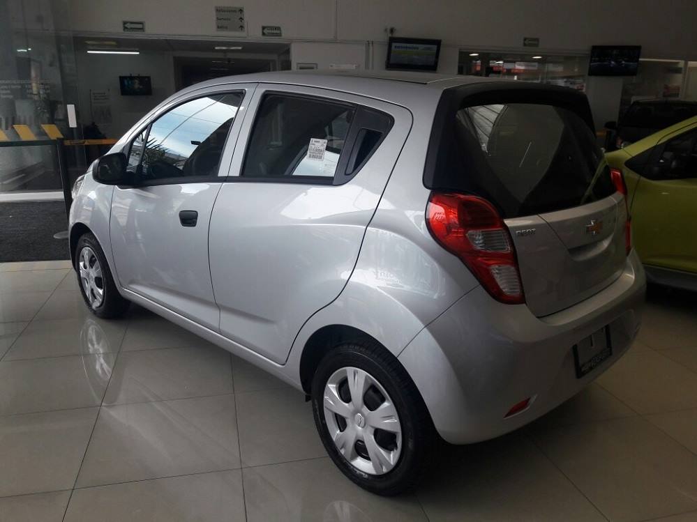 Chevrolet Spark LS 2018 - Bán Chevrolet Spark nhỏ gọn, kinh doanh nhanh thu hồi vốn, vay 90%, giá tốt miền nam