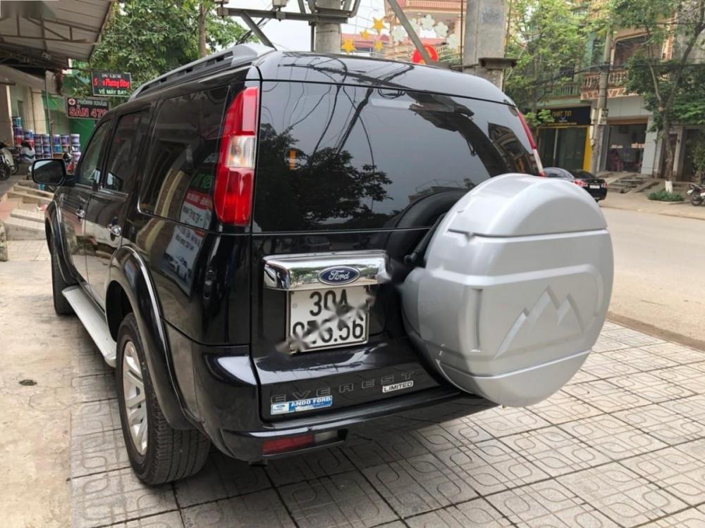 Ford Everest 2.5L 4x2 AT 2013 - Bán xe Ford Everest 4x2AT sản xuất năm 2013, màu đen  