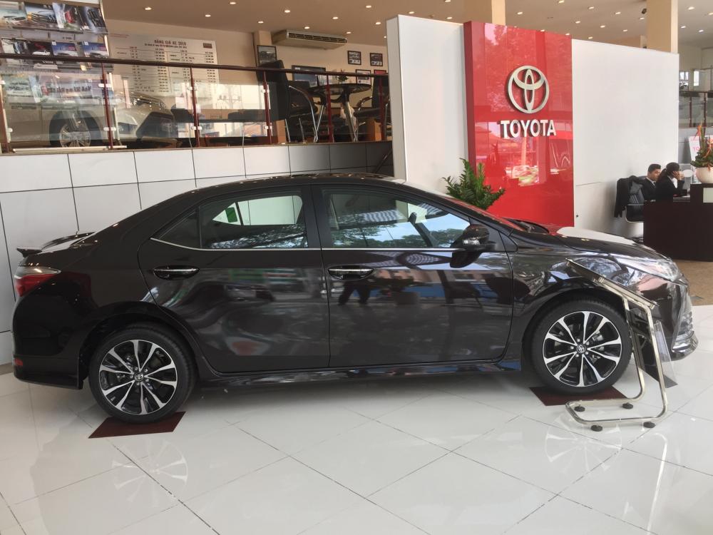 Toyota Corolla altis 1.8E 2018 - Bán Toyota Corolla Altis 2018, giá rẻ nhất TPHCM