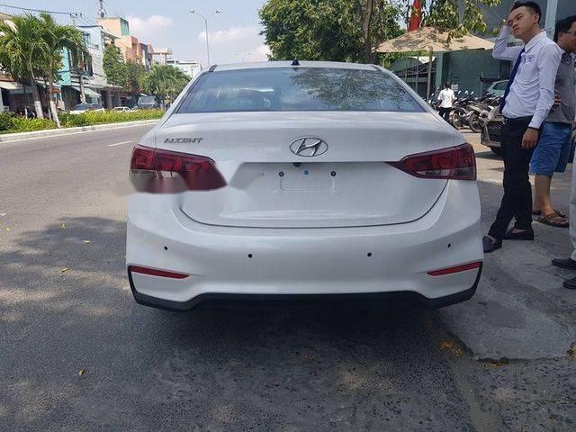 Hyundai Accent 2018 - Cần bán Hyundai Accent đời 2018, màu trắng, 425 triệu